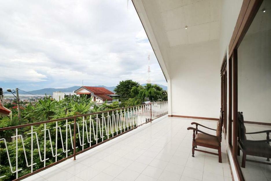 Bed and Breakfast Rarem Bed&Breakfast Bandar Lampung Exterior foto